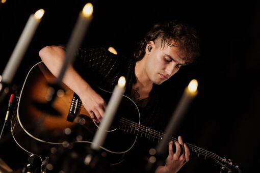 MTV THE UNPLUGGED EXPERIENCE